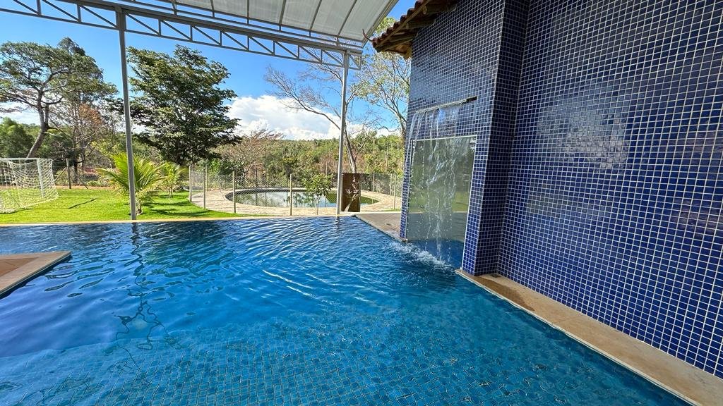 001a1d7d-b205-4762-94bb-2d112a4a585e