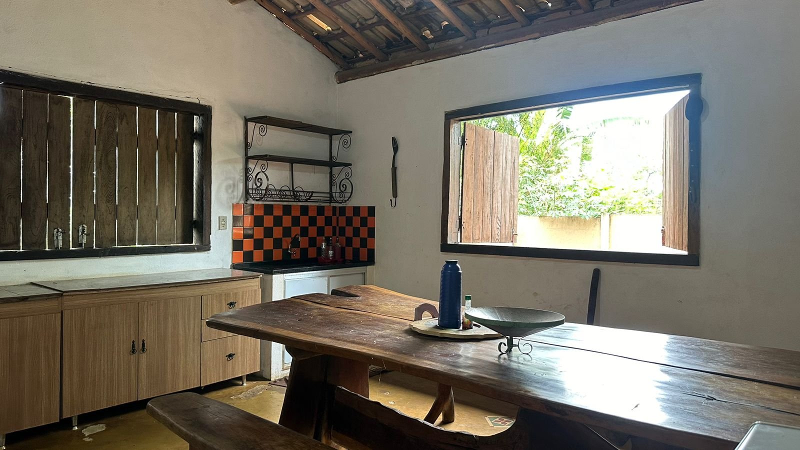 1e633561-976d-4c81-bd9f-57df5afe224f