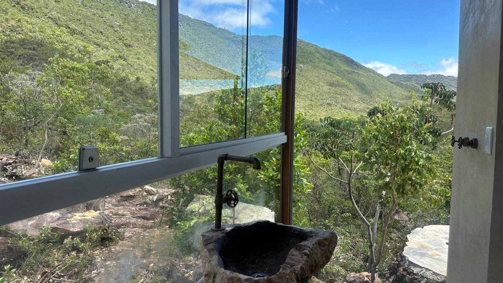 6e3ecf19-5663-440e-bcd2-ba51b4e7890a