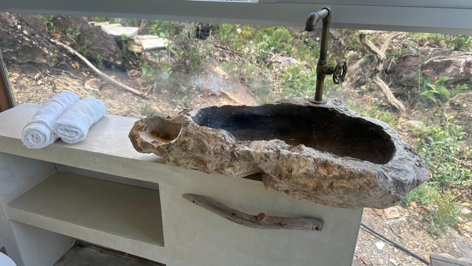 b57fb729-8f33-4e46-b259-c22b60c8a8db