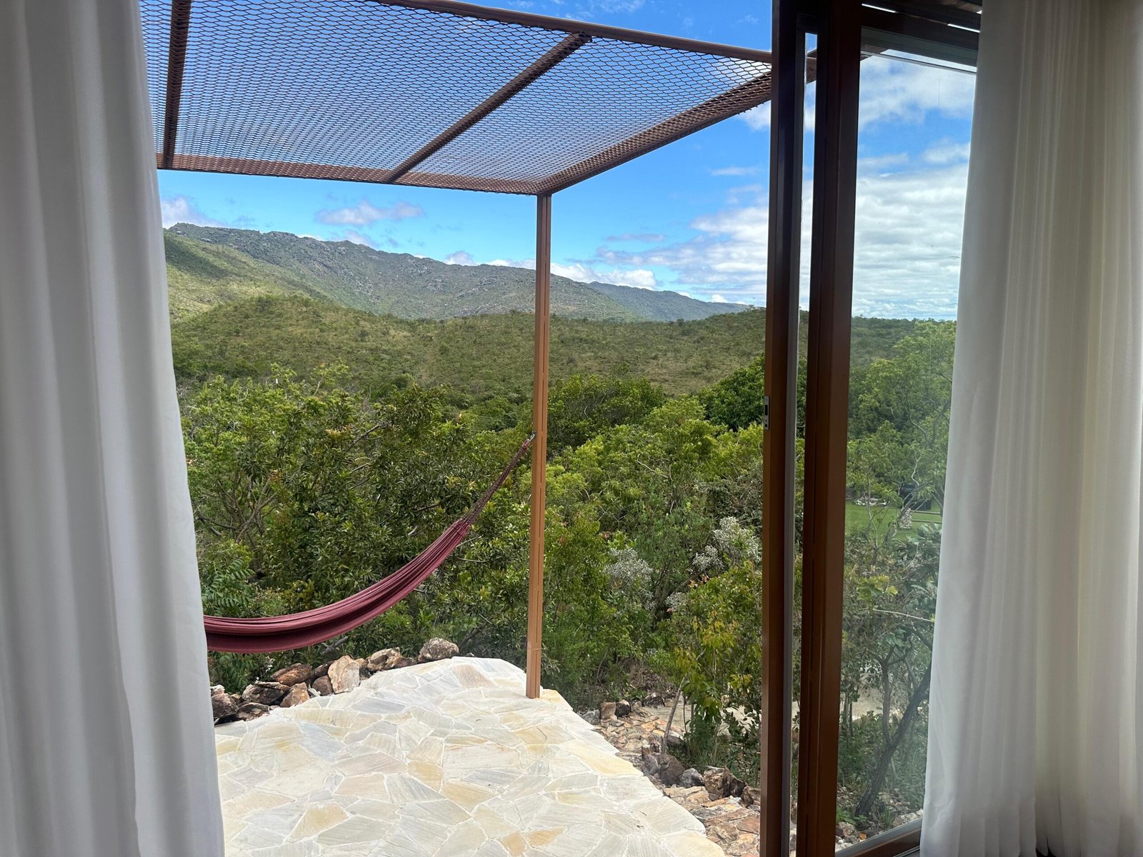 e21fd561-8bff-447c-ae00-d7167e430e38